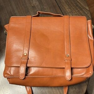 Ecosusi women’s faux leather messenger bag $50